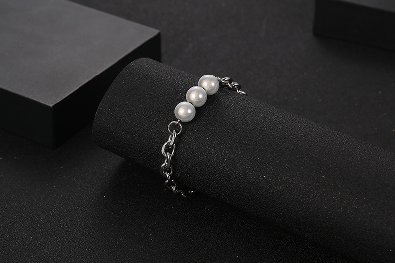 Ig Style Cool Style Heart Shape Titanium Steel Pearl Bracelets display picture 3