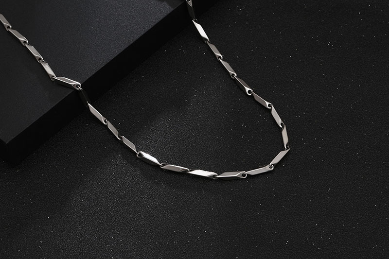 Hip-hop Solid Color Titanium Steel Polishing Chain Women's Necklace display picture 6