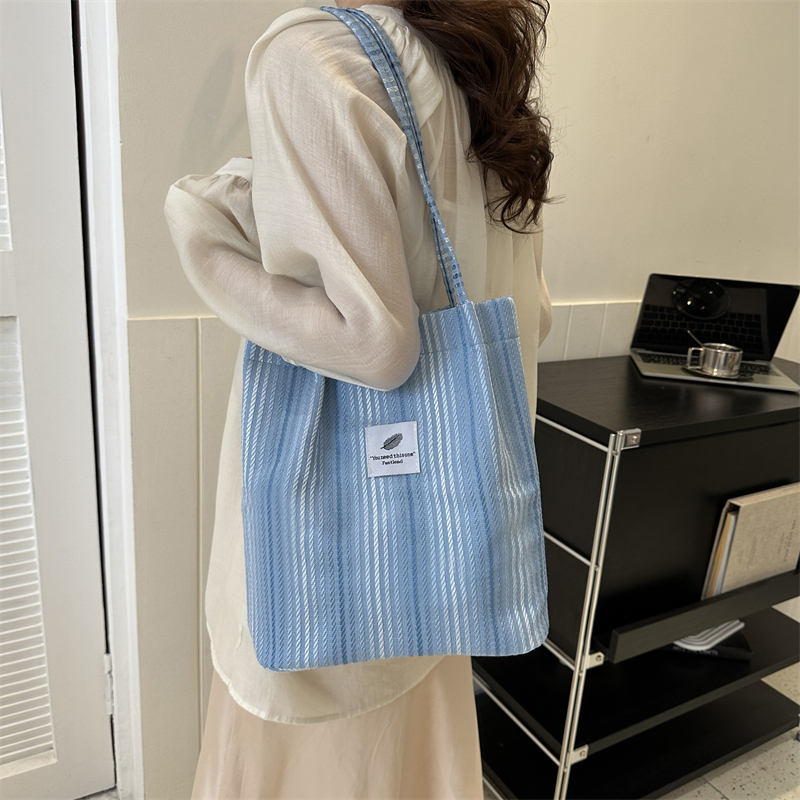 Women's All Seasons Canvas Elegant Streetwear Shoulder Bag Canvas Bag Handbag display picture 2