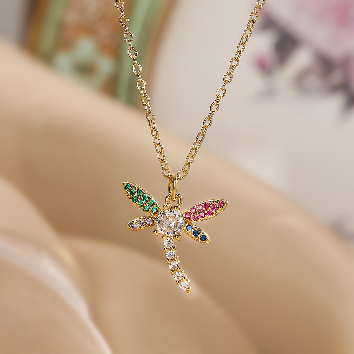 Simple Style Dragonfly Copper Plating Inlay Zircon 18k Gold Plated Pendant Necklace display picture 2
