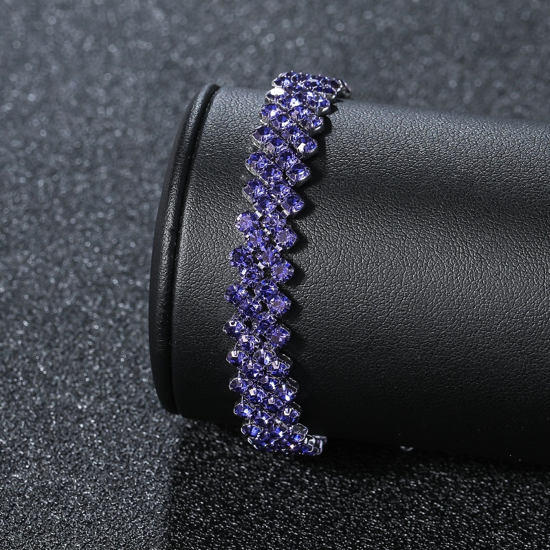 Élégant Sucré Couleur Unie Le Cuivre Strass Bracelets Bracelet En Masse display picture 11