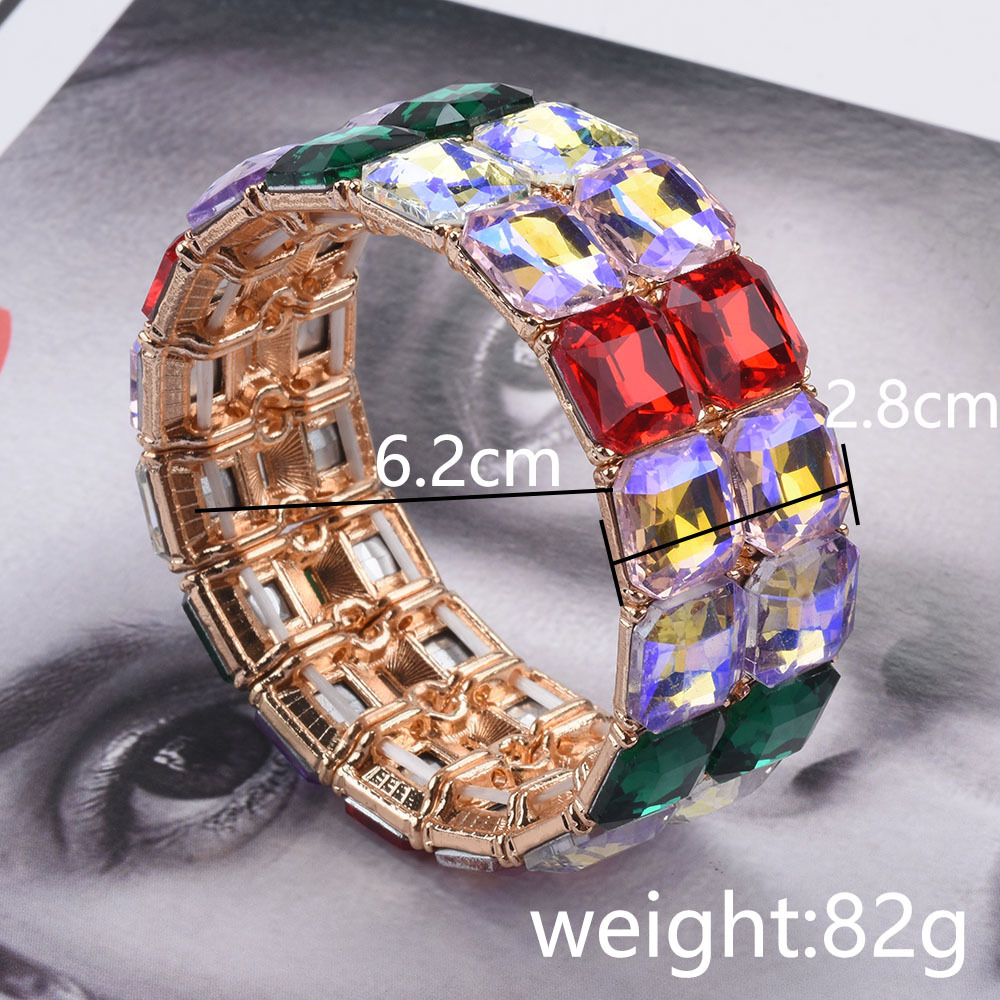 Retro Geometric Alloy Plating Inlay Zircon Women's Bracelets display picture 1