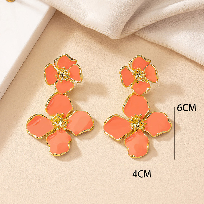 1 Pair Retro Lady Flower Enamel Plating Alloy 14k Gold Plated Drop Earrings display picture 1