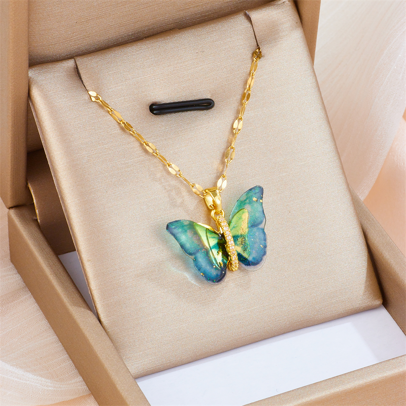 Großhandel Süss Schmetterling Titan Stahl Inlay Künstliche Edelsteine Halskette Mit Anhänger display picture 4