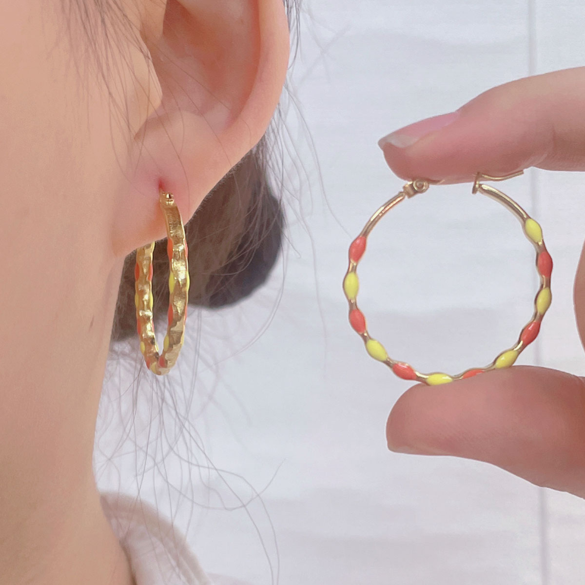 1 Pair IG Style Simple Style Round Enamel 304 Stainless Steel Gold Plated Earrings display picture 6