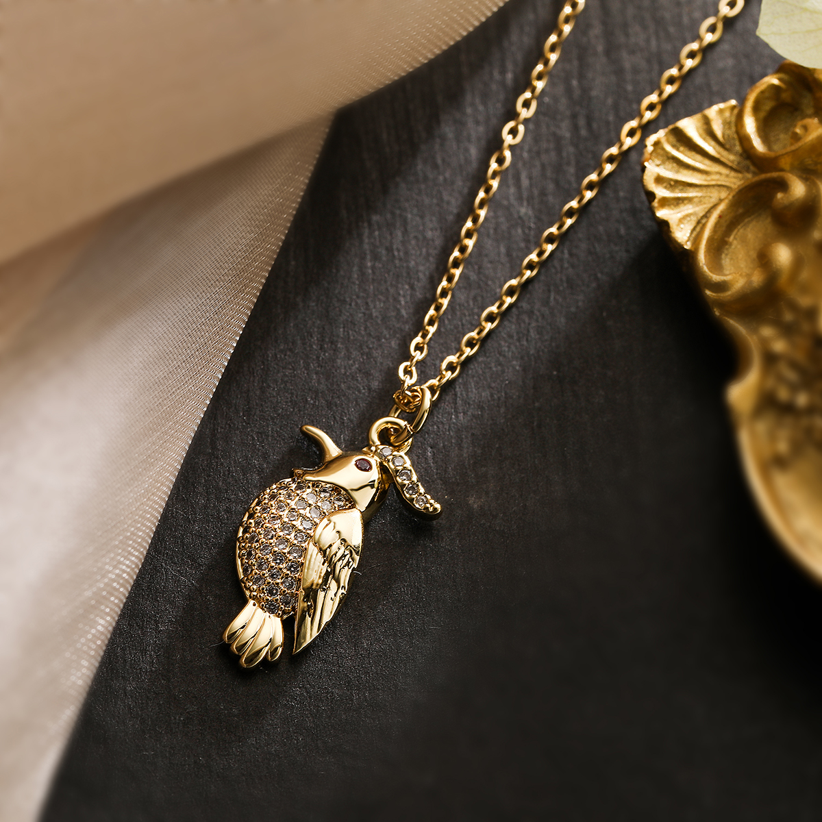 Einfacher Stil Pendeln Vogel Kupfer Überzug Inlay Zirkon 18 Karat Vergoldet Halskette Mit Anhänger display picture 3