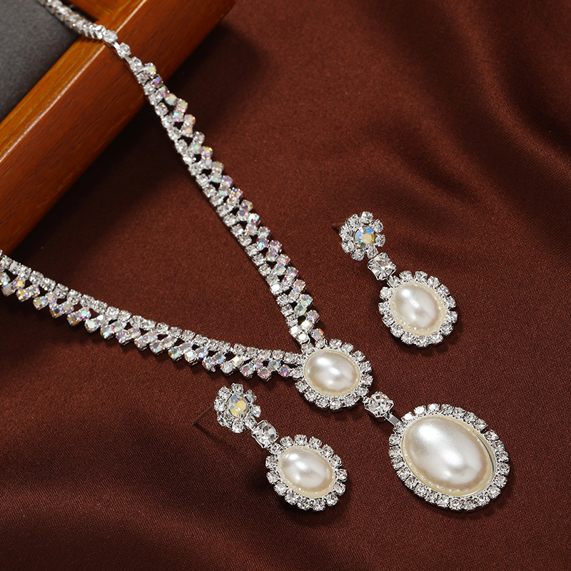 Élégant Mariage De Mariée Couleur Unie Fleur Alliage Incruster Perles Artificielles Diamant Artificiel Femmes Ensemble De Bijoux display picture 6