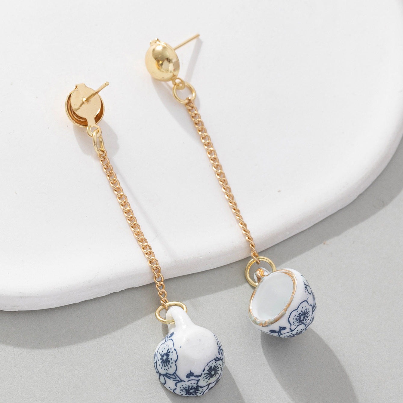 1 Pair Chinoiserie Color Block Plating Ceramics Gold Plated Drop Earrings display picture 9