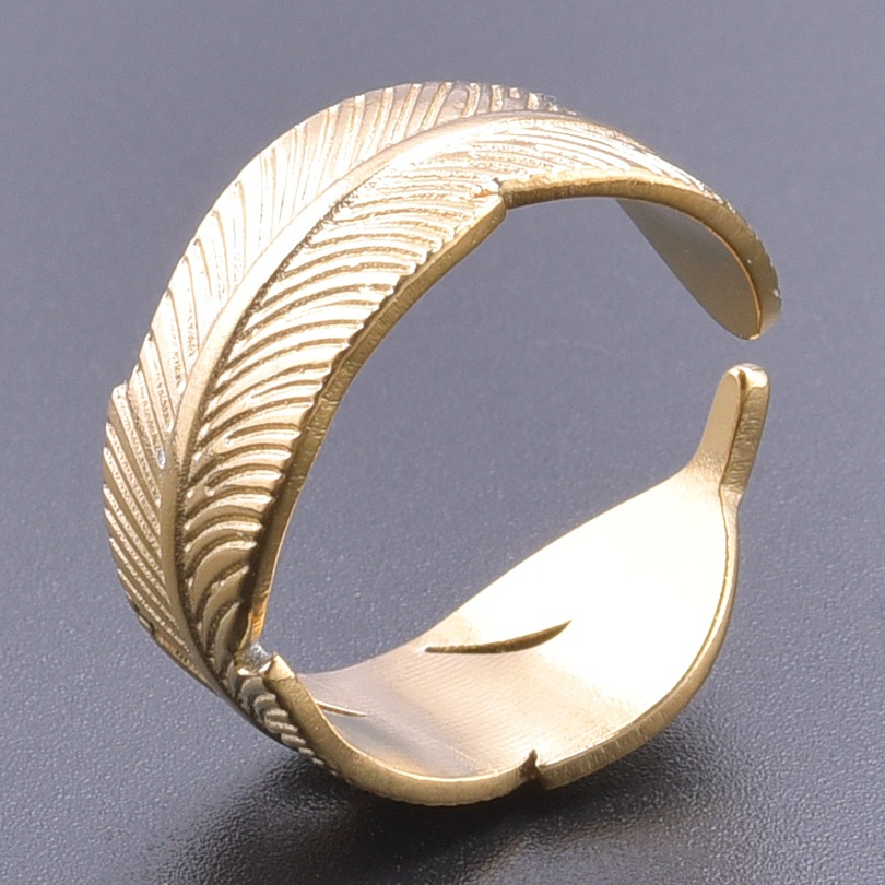 Simple Style Feather Titanium Steel Polishing Women's Rings display picture 6