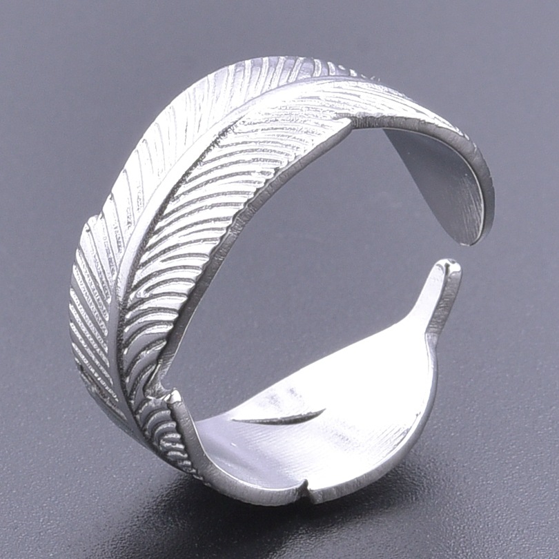 Simple Style Feather Titanium Steel Polishing Women's Rings display picture 10