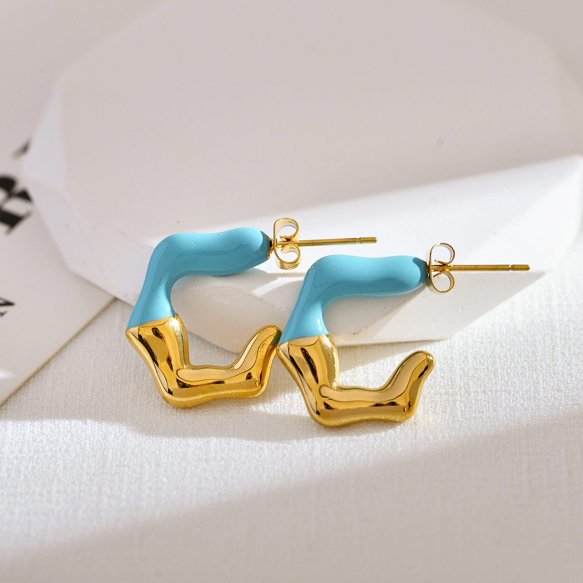 1 Pair Cute Luxurious Color Block Enamel Stainless Steel Ear Studs display picture 10