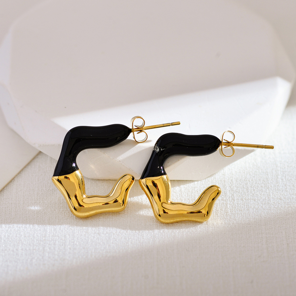 1 Pair Cute Luxurious Color Block Enamel Stainless Steel Ear Studs display picture 6