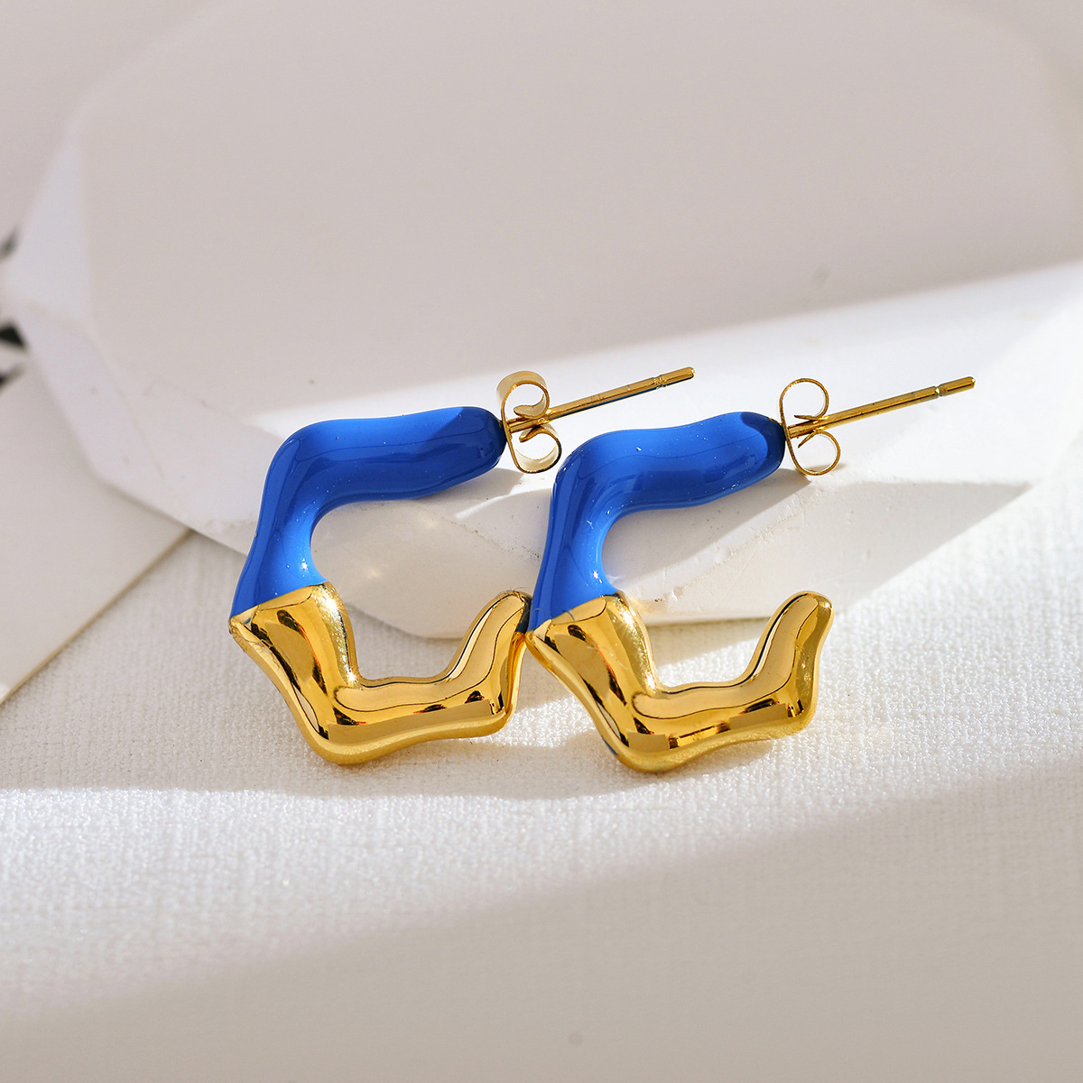 1 Pair Cute Luxurious Color Block Enamel Stainless Steel Ear Studs display picture 11