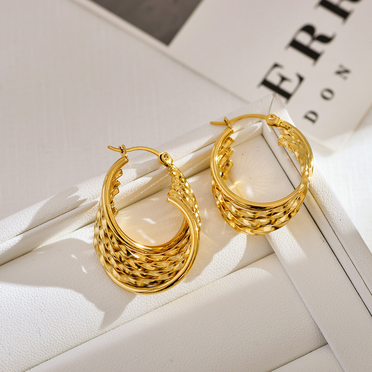 1 Pair Simple Style Solid Color Mesh Stainless Steel Earrings display picture 3