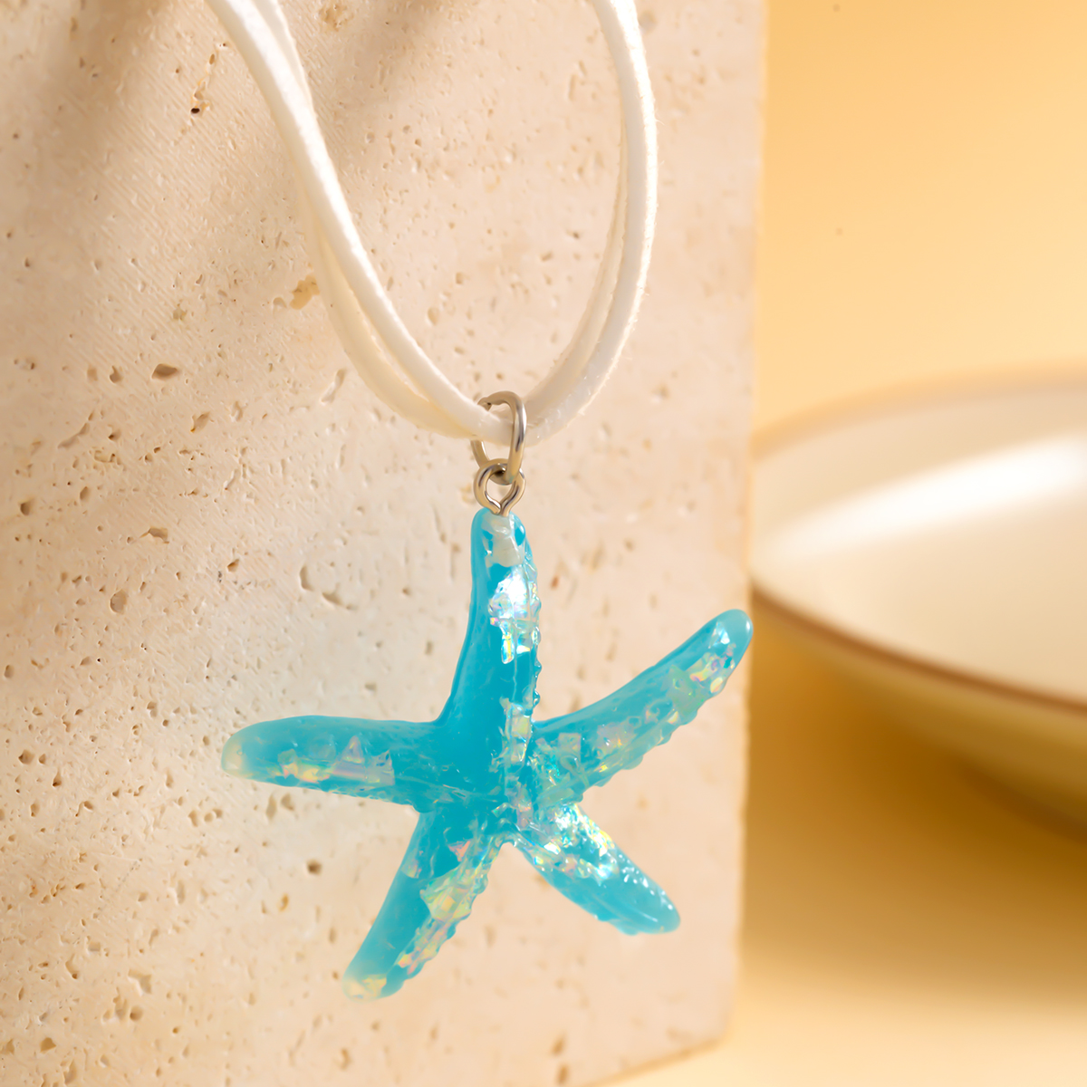 Vacation Beach Simple Style Starfish Resin Korean Velvet Women's Pendant Necklace display picture 4