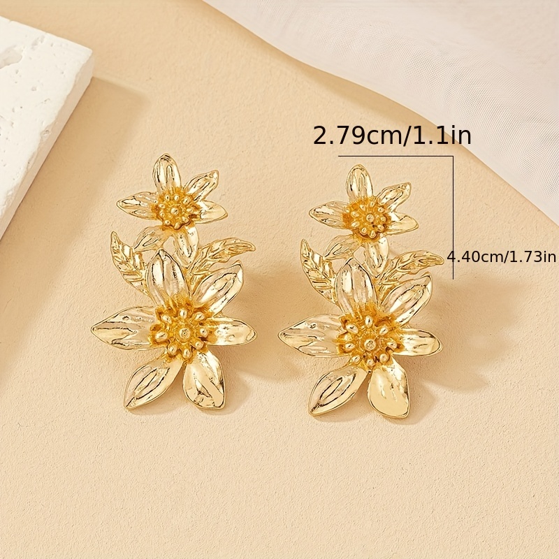 Wholesale Jewelry Luxurious Lady Flower Alloy 14k Gold Plated Plating Ear Studs display picture 4