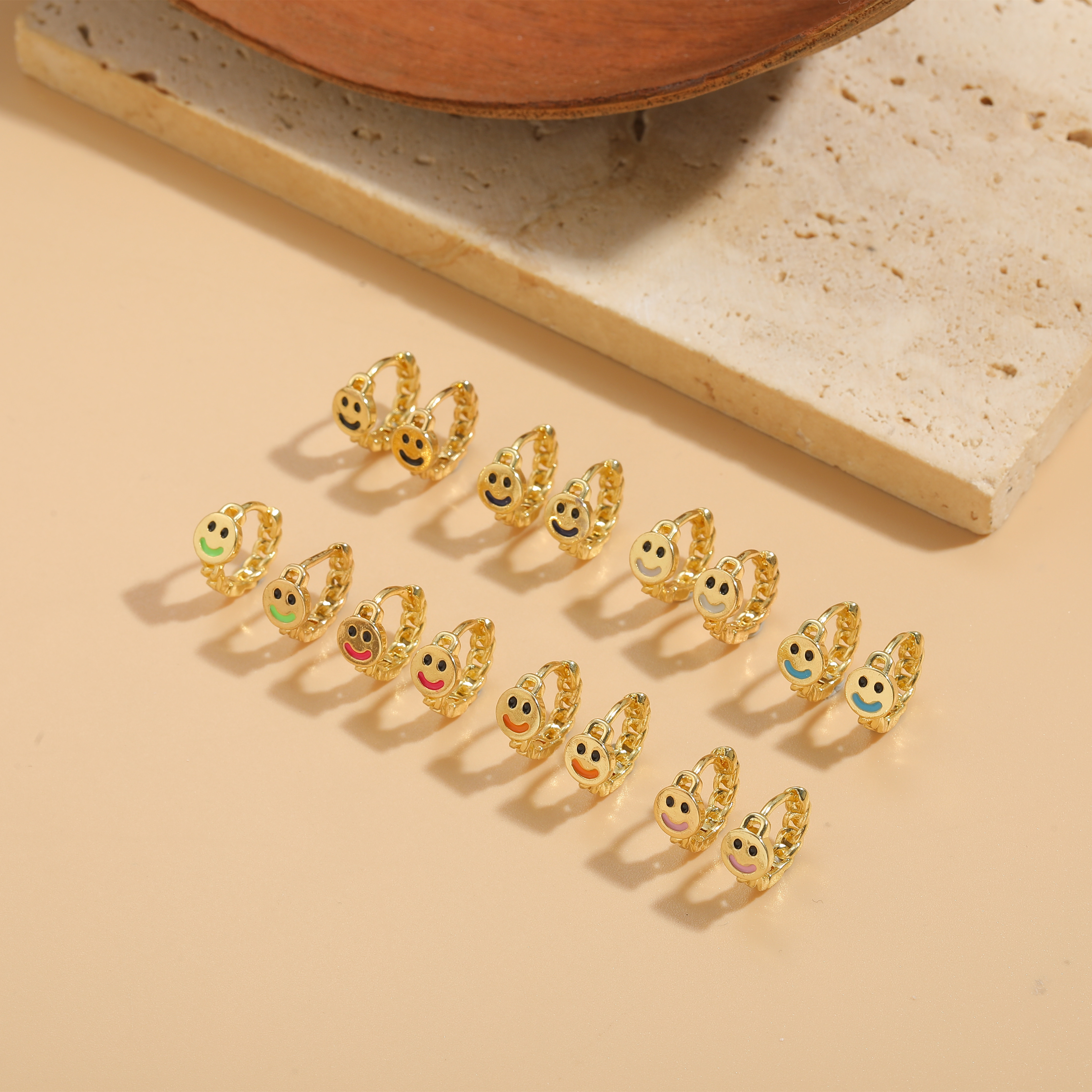 1 Paar Pendeln Lächelndes Gesicht Emaille Überzug Kupfer 14 Karat Vergoldet Ohrringe display picture 6