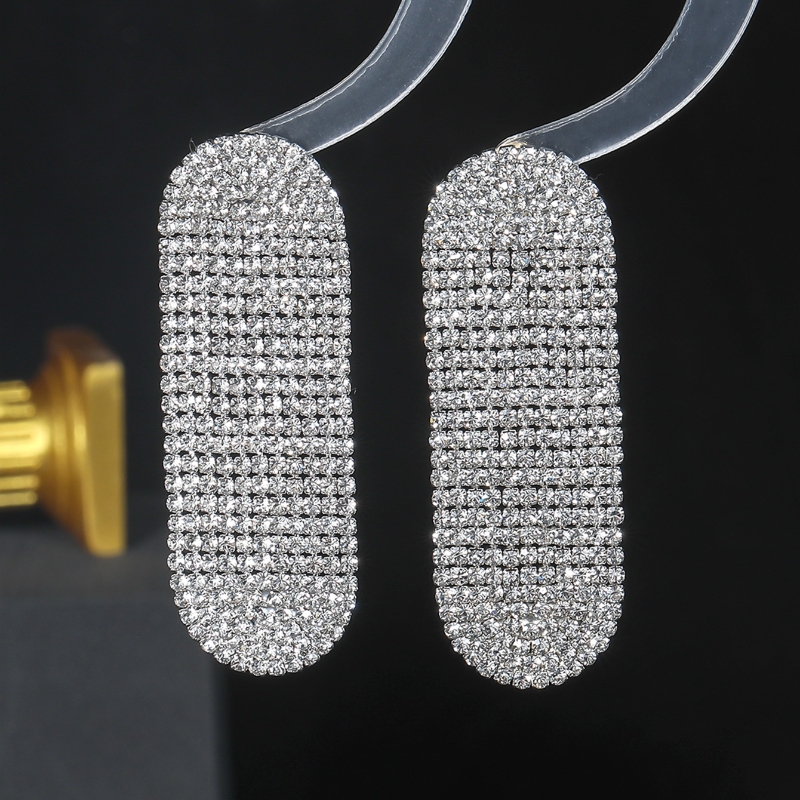 1 Pair Modern Style Solid Color Plating Rhinestone Silver Plated Drop Earrings display picture 4