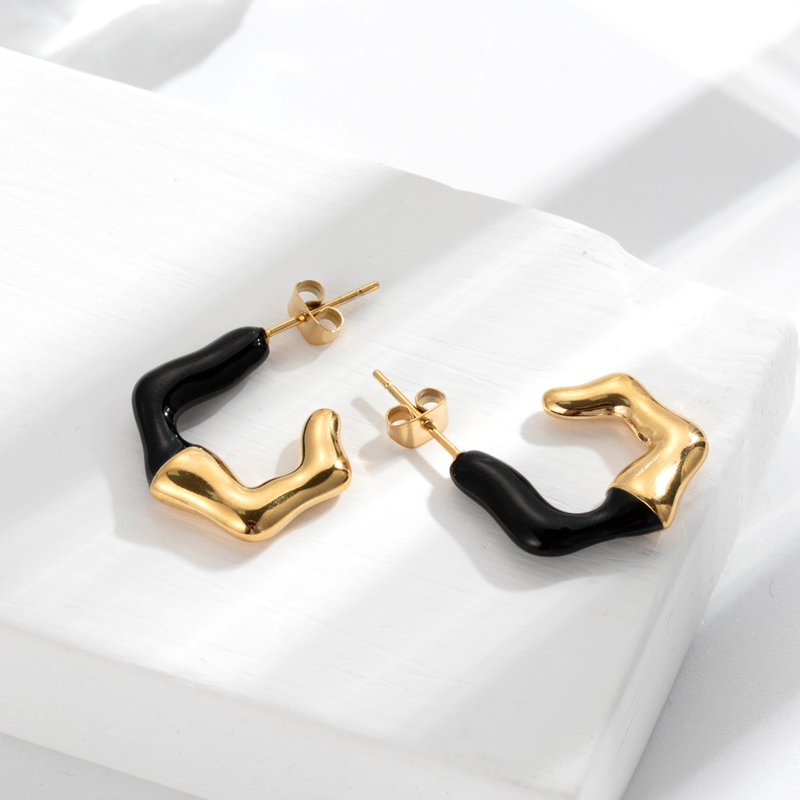 1 Pair Ig Style Simple Style Classic Style U Shape Irregular Plating Stainless Steel 18k Gold Plated Earrings display picture 6