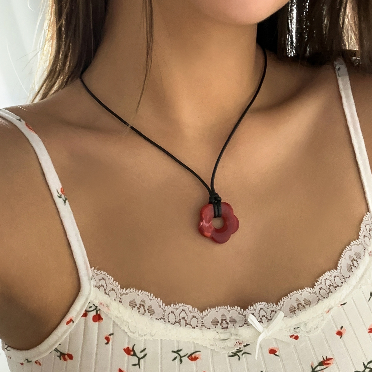 Streetwear Flower Arylic Wax Line Women's Pendant Necklace display picture 1