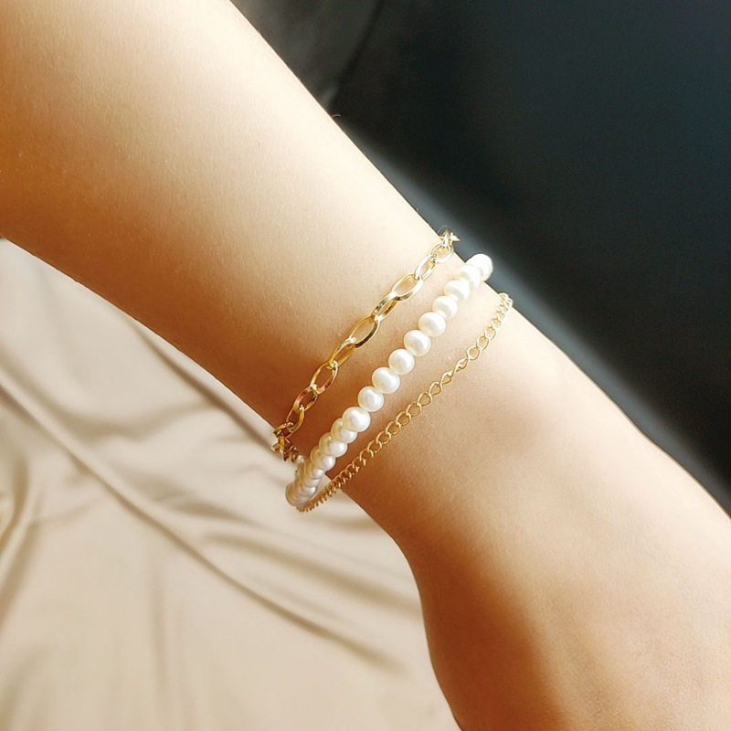 Vintage Style Color Block Freshwater Pearl Plating 18k Gold Plated Bracelets display picture 1