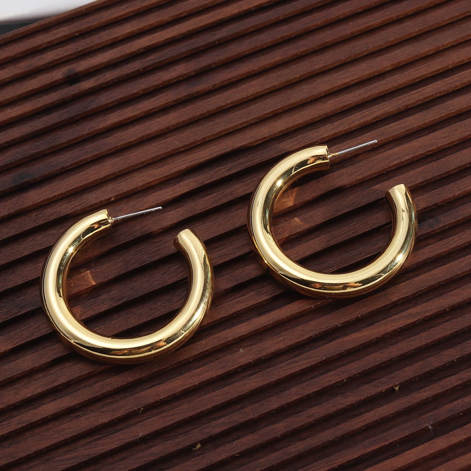 1 Paar Einfacher Stil Runden Einfarbig Überzug Kupfer Kupferlegierung 18 Karat Vergoldet Ohrringe display picture 3