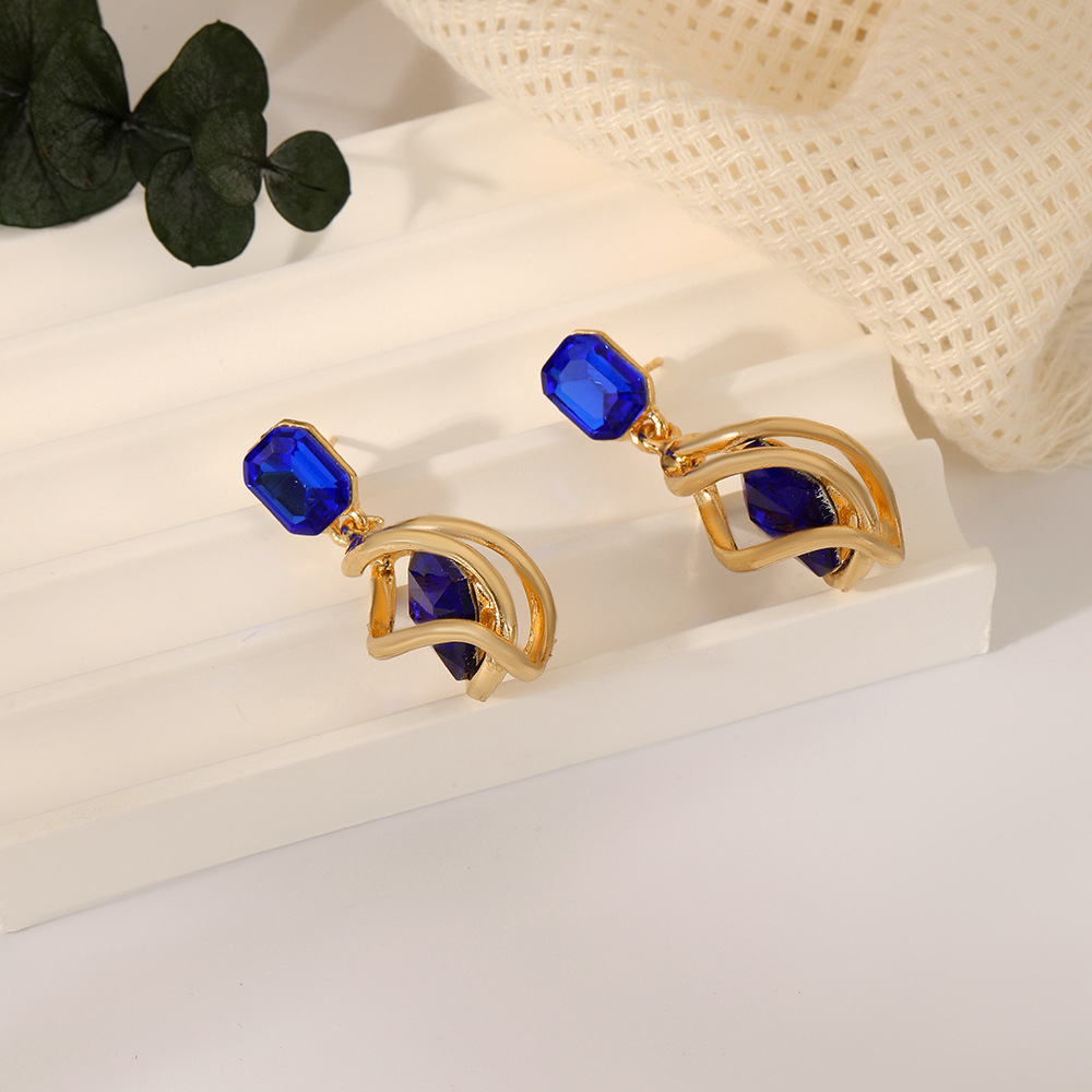 1 Pair Basic Square Inlay Alloy Zircon Drop Earrings display picture 14