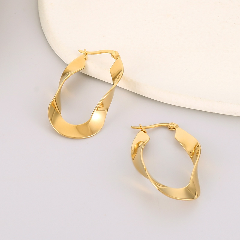 1 Pair Streetwear Shiny Irregular Plating Stainless Steel 18K Gold Plated Hoop Earrings display picture 1