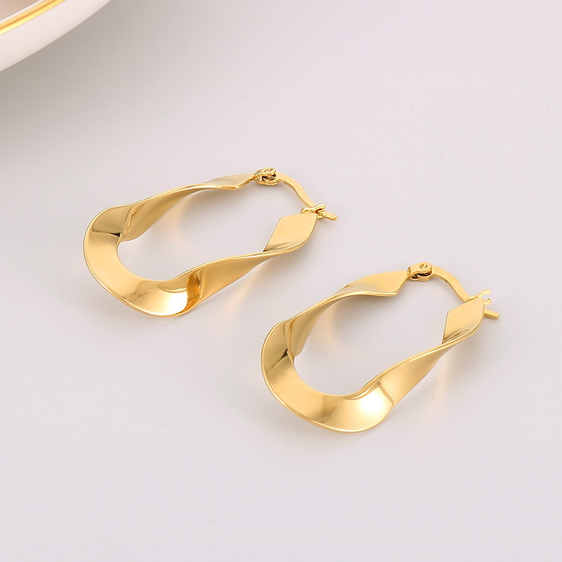 1 Pair Streetwear Shiny Irregular Plating Stainless Steel 18K Gold Plated Hoop Earrings display picture 10