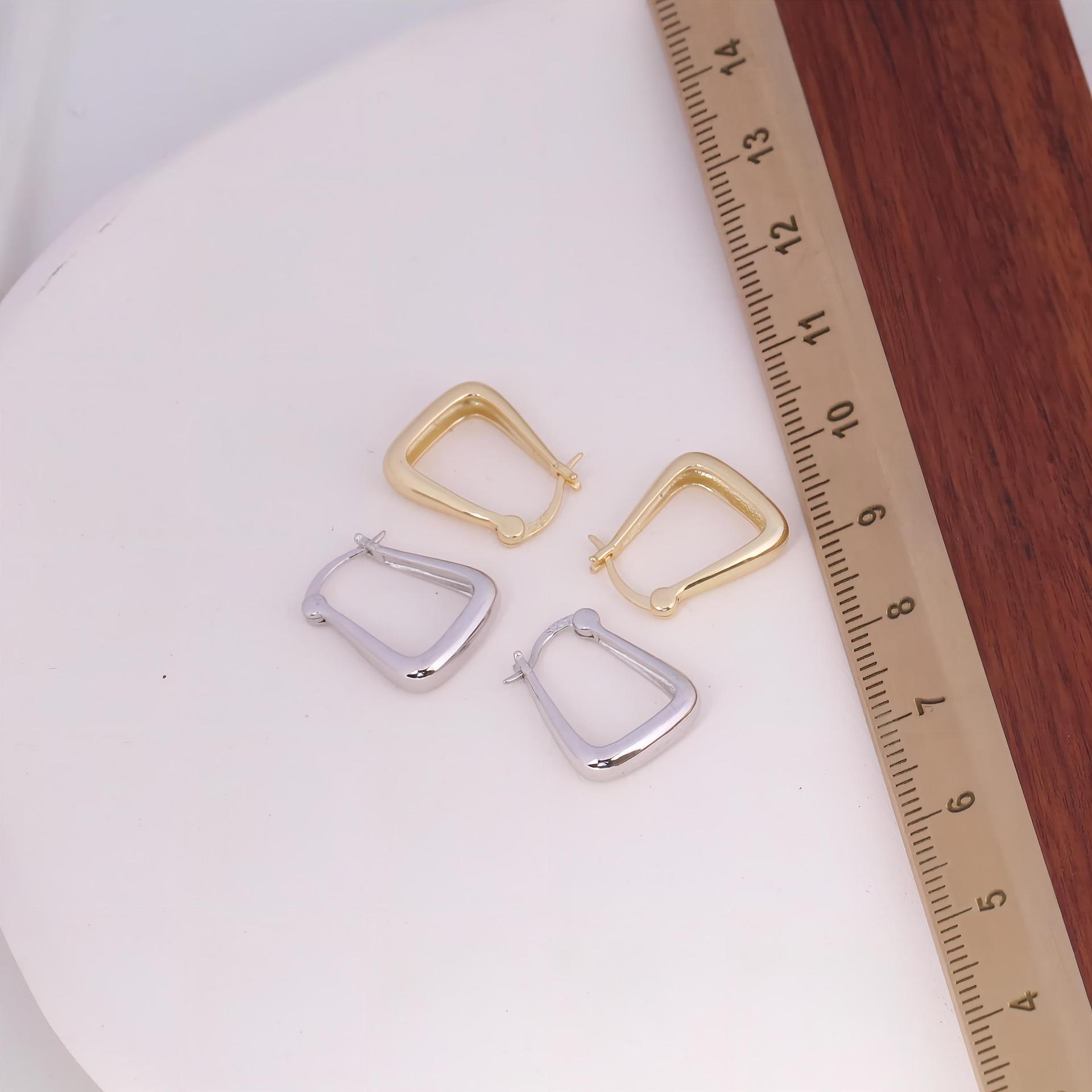 1 Pair Simple Style U Shape Plating Sterling Silver White Gold Plated Gold Plated Earrings display picture 5