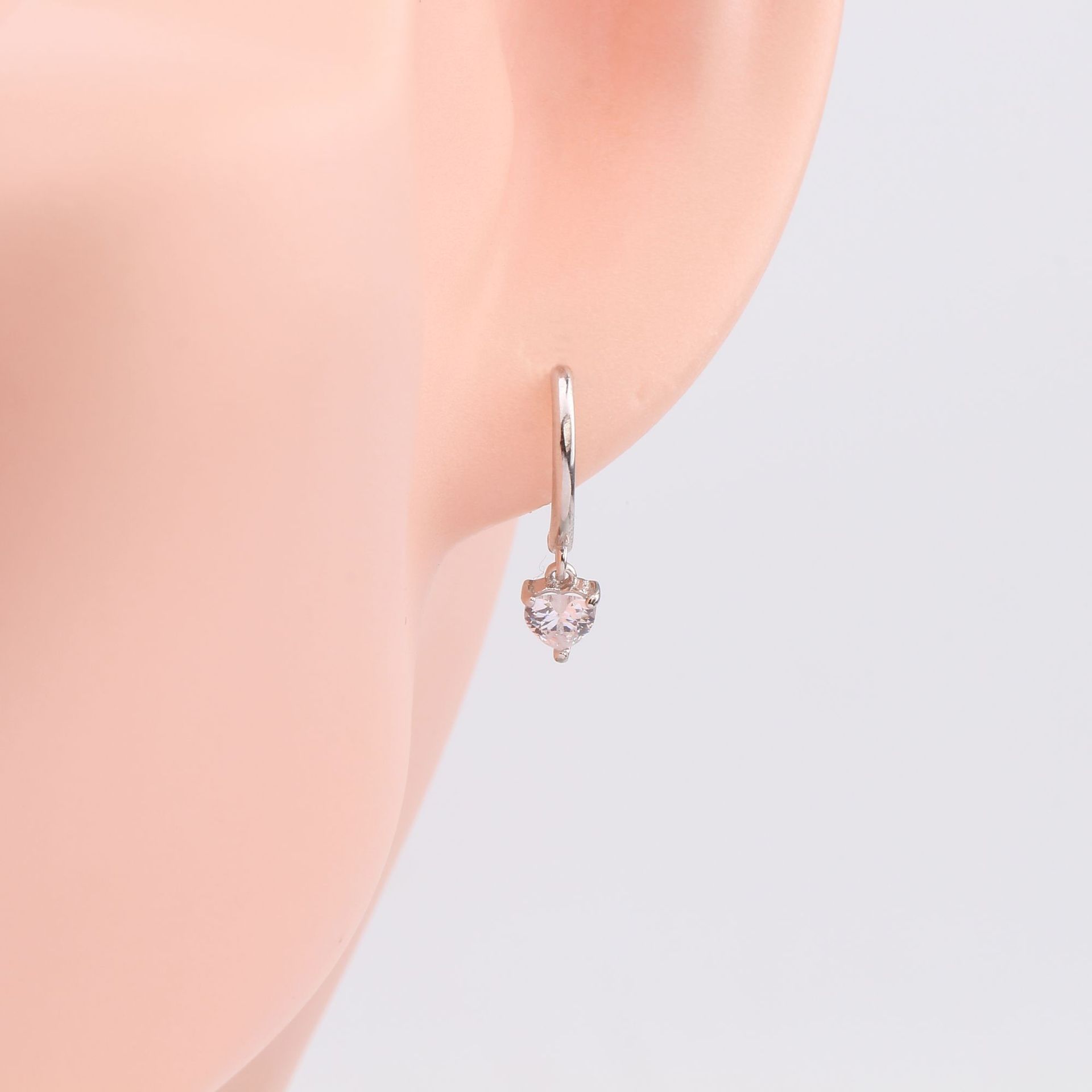 1 Pair Ig Style Shiny Heart Shape Plating Inlay Sterling Silver Zircon White Gold Plated Gold Plated Drop Earrings display picture 6