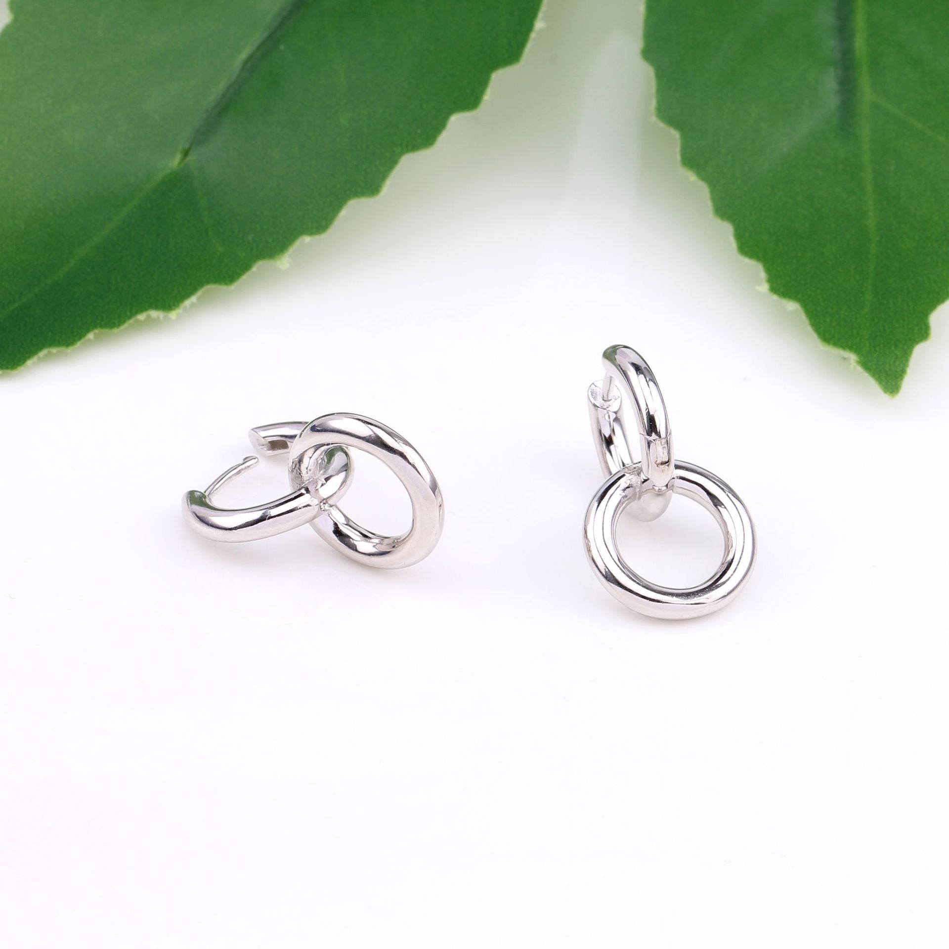 1 Pair Simple Style Circle Plating Sterling Silver White Gold Plated Gold Plated Drop Earrings display picture 12
