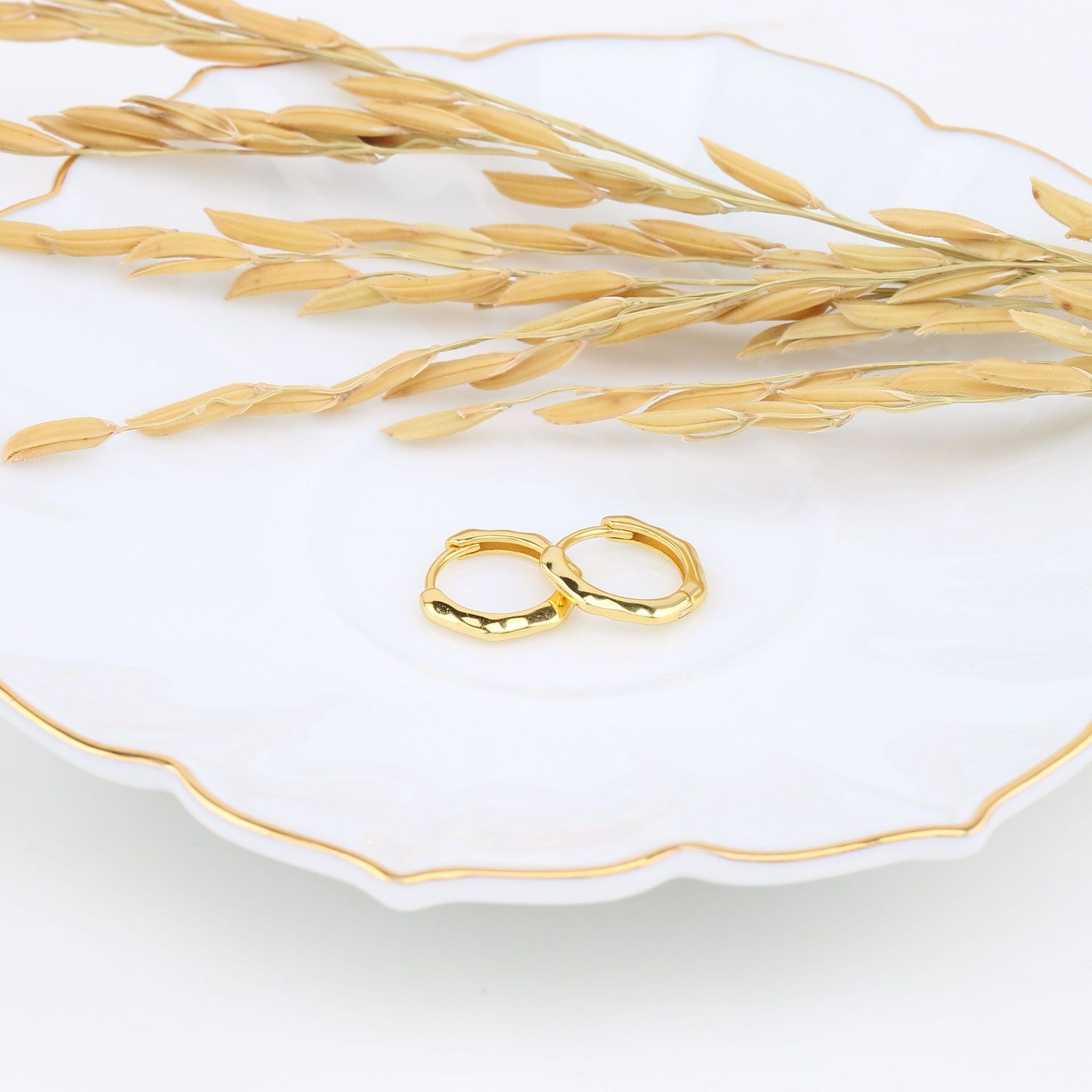 1 Paar Einfacher Stil Einfarbig Überzug Sterling Silber Weißgold Plattiert Vergoldet Ohrringe display picture 9