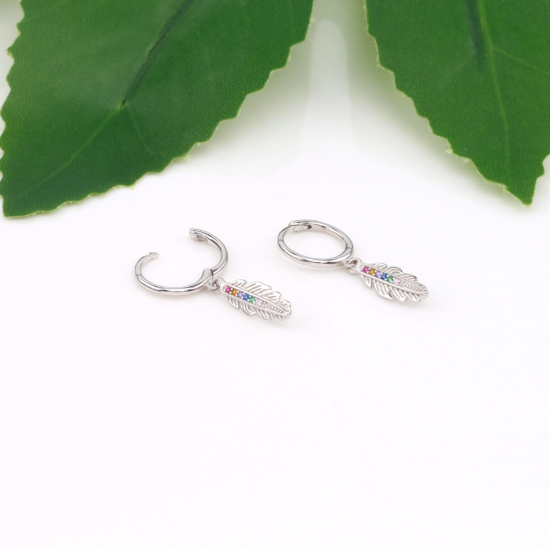 1 Pair Modern Style Leaf Plating Inlay Sterling Silver Zircon Gold Plated Earrings display picture 12