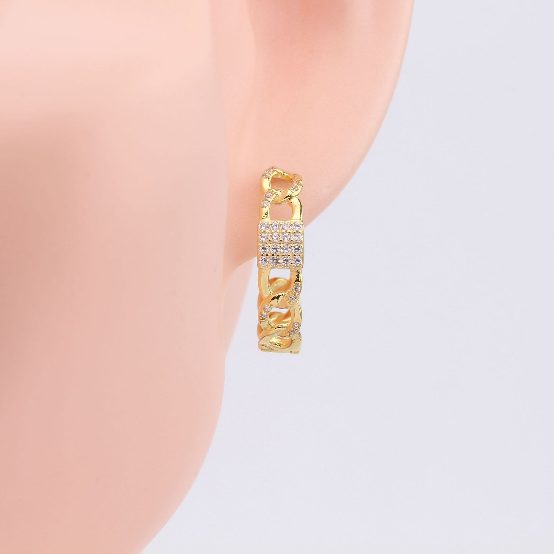 1 Pair Streetwear Round Plating Inlay Sterling Silver Zircon Gold Plated Earrings display picture 5