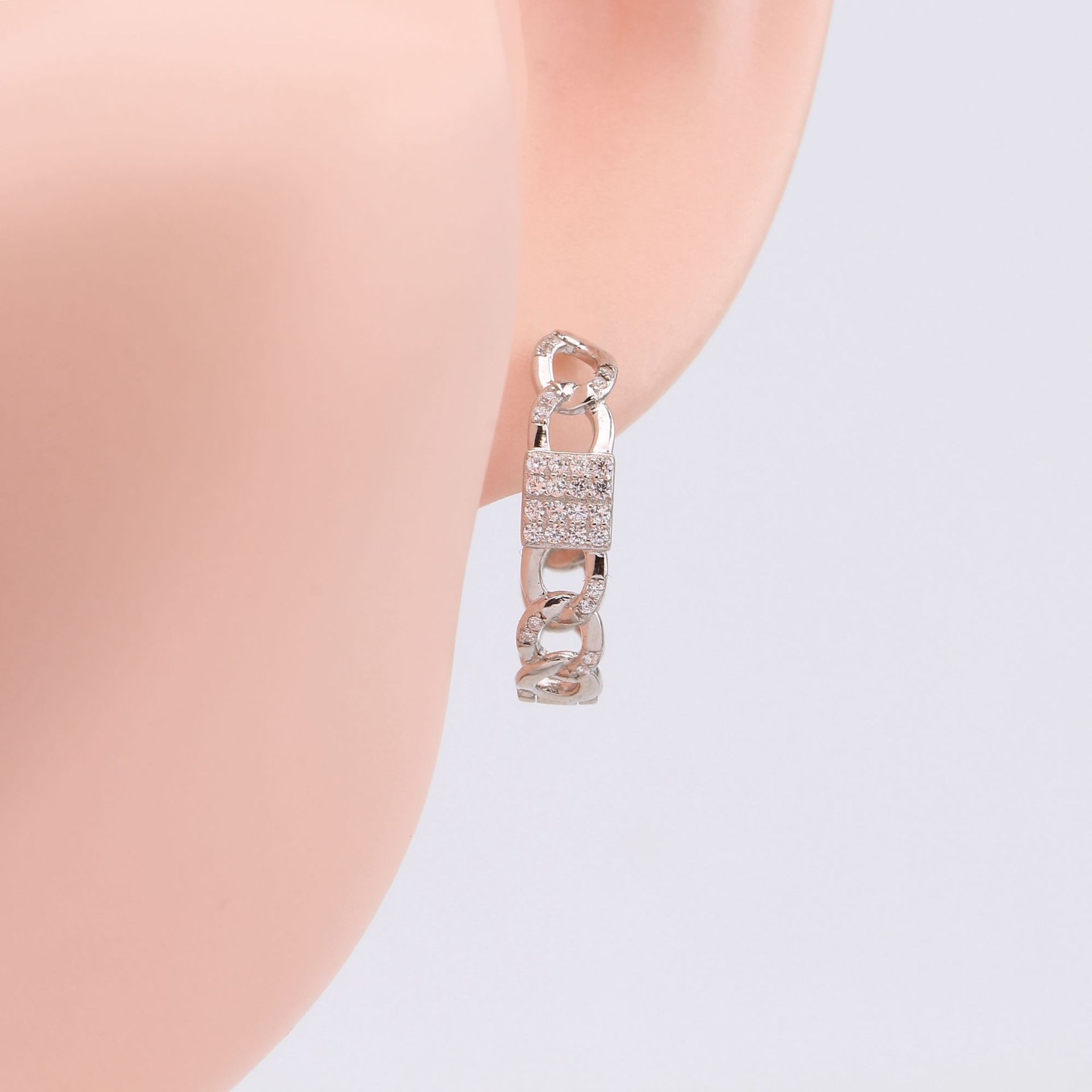 1 Pair Streetwear Round Plating Inlay Sterling Silver Zircon Gold Plated Earrings display picture 6