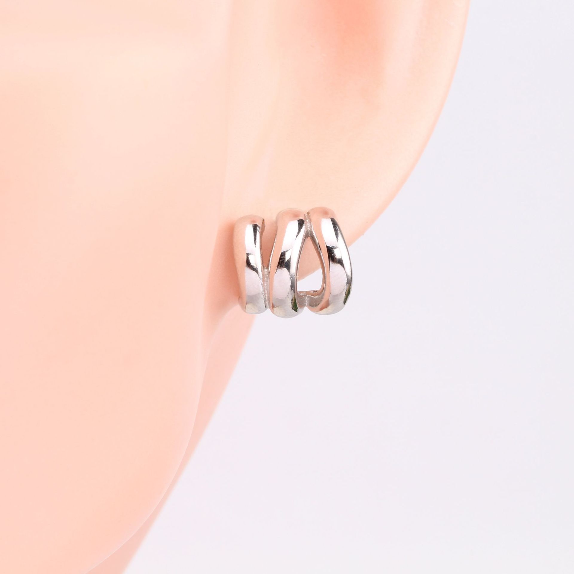 1 Pair Classic Style C Shape Plating Sterling Silver Gold Plated Earrings display picture 5
