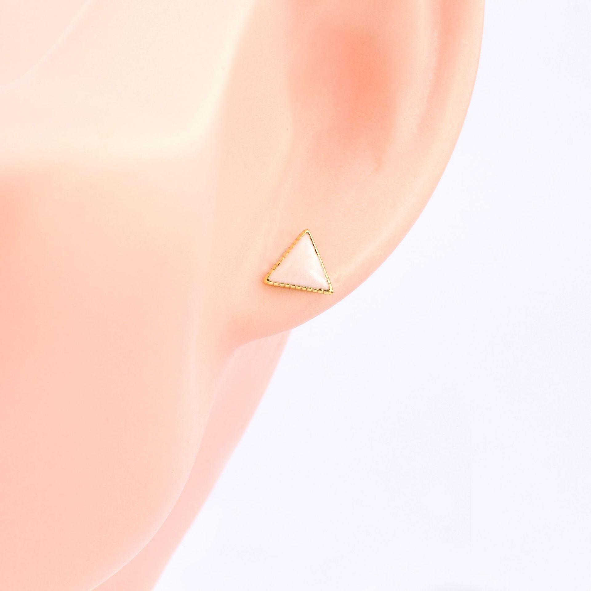 1 Pair Simple Style V Shape Round Stoving Varnish Sterling Silver Ear Studs display picture 8