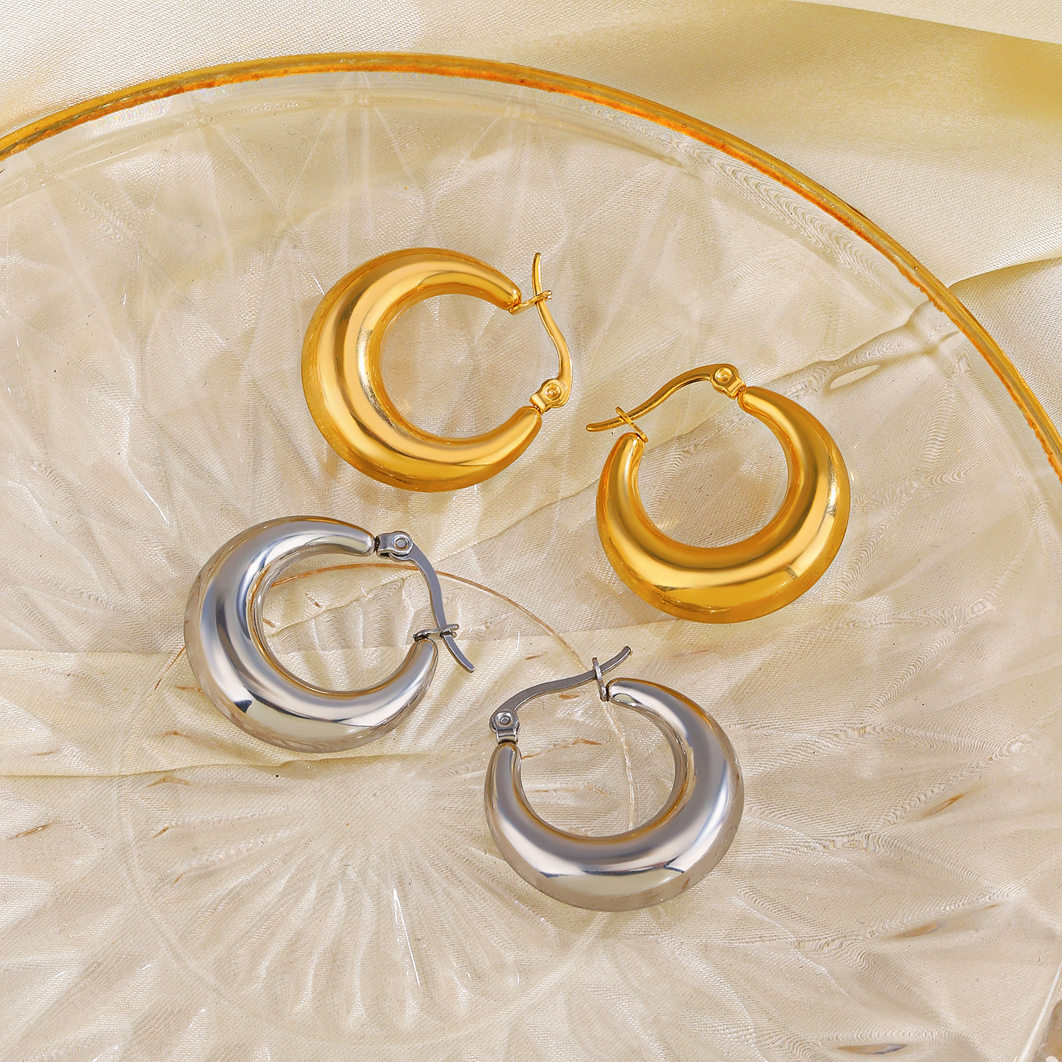 1 Pair Simple Style Round Plating 304 Stainless Steel 18K Gold Plated Hoop Earrings display picture 4