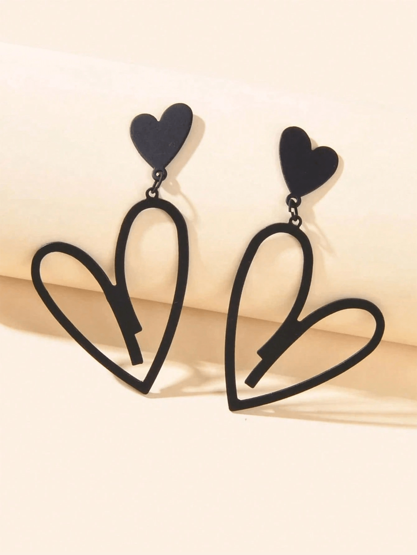 1 Pair Simple Style Heart Shape Alloy Drop Earrings display picture 2