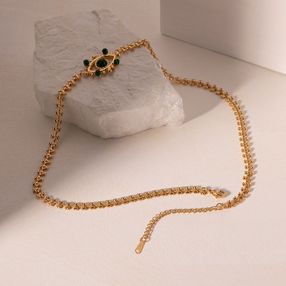 Style Ig L'oeil Du Diable Acier Inoxydable Placage Évider Incruster Malachite Plaqué Or 18k Collier display picture 3