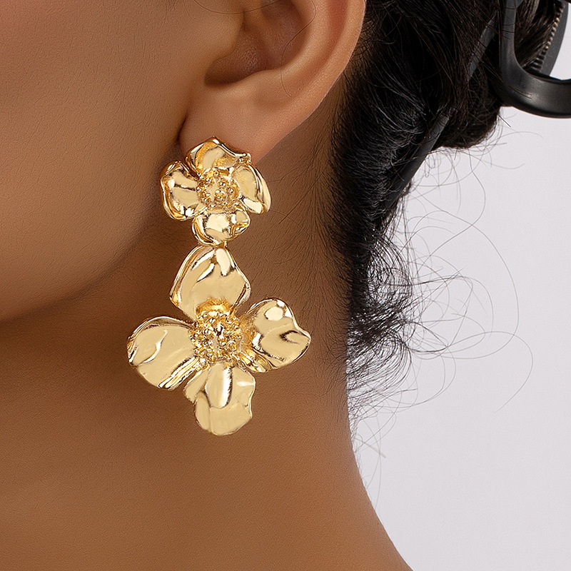 1 Pair Ig Style Exaggerated Flower Plating Alloy Drop Earrings display picture 2