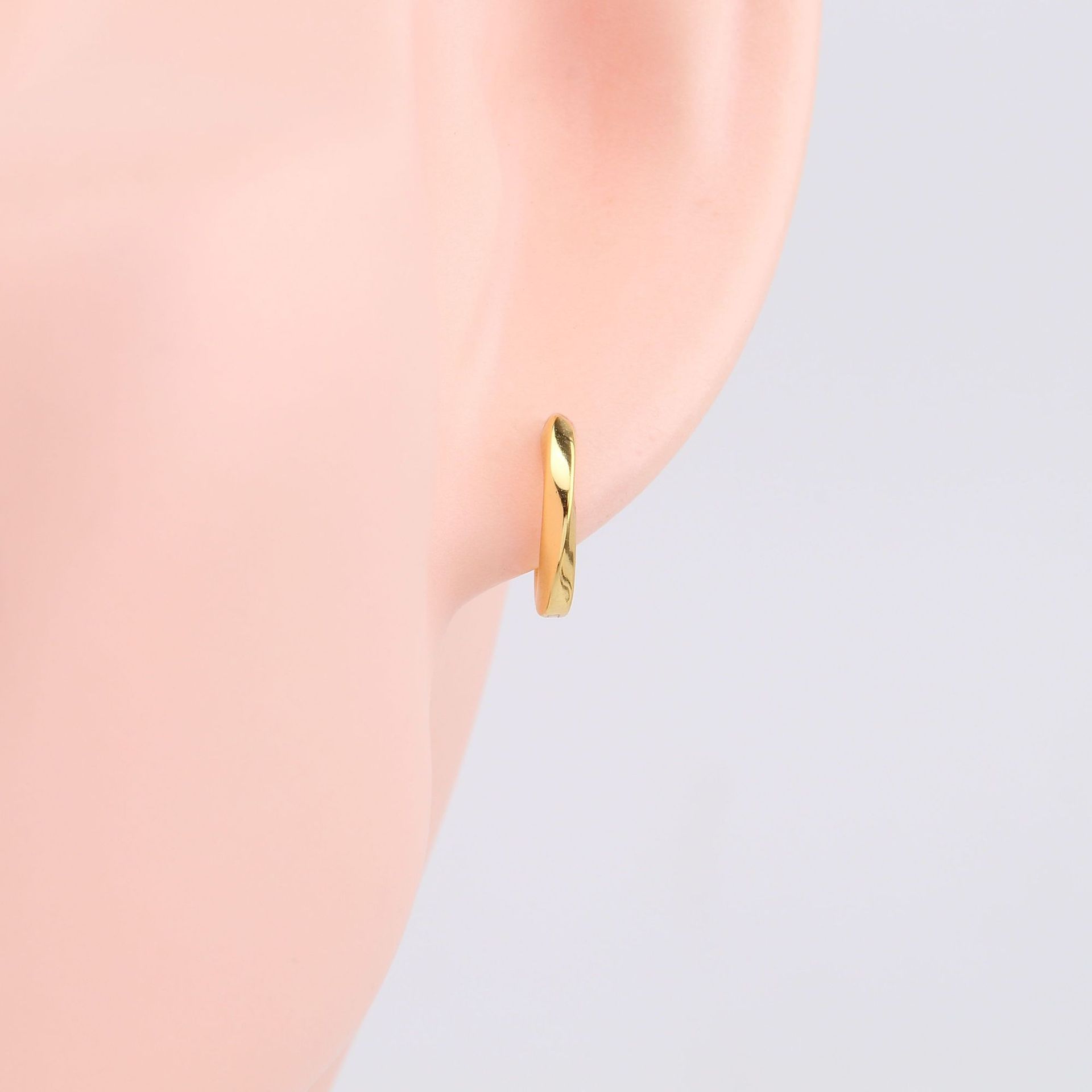 1 Paar Einfacher Stil Einfarbig Überzug Sterling Silber Vergoldet Ohrringe display picture 7