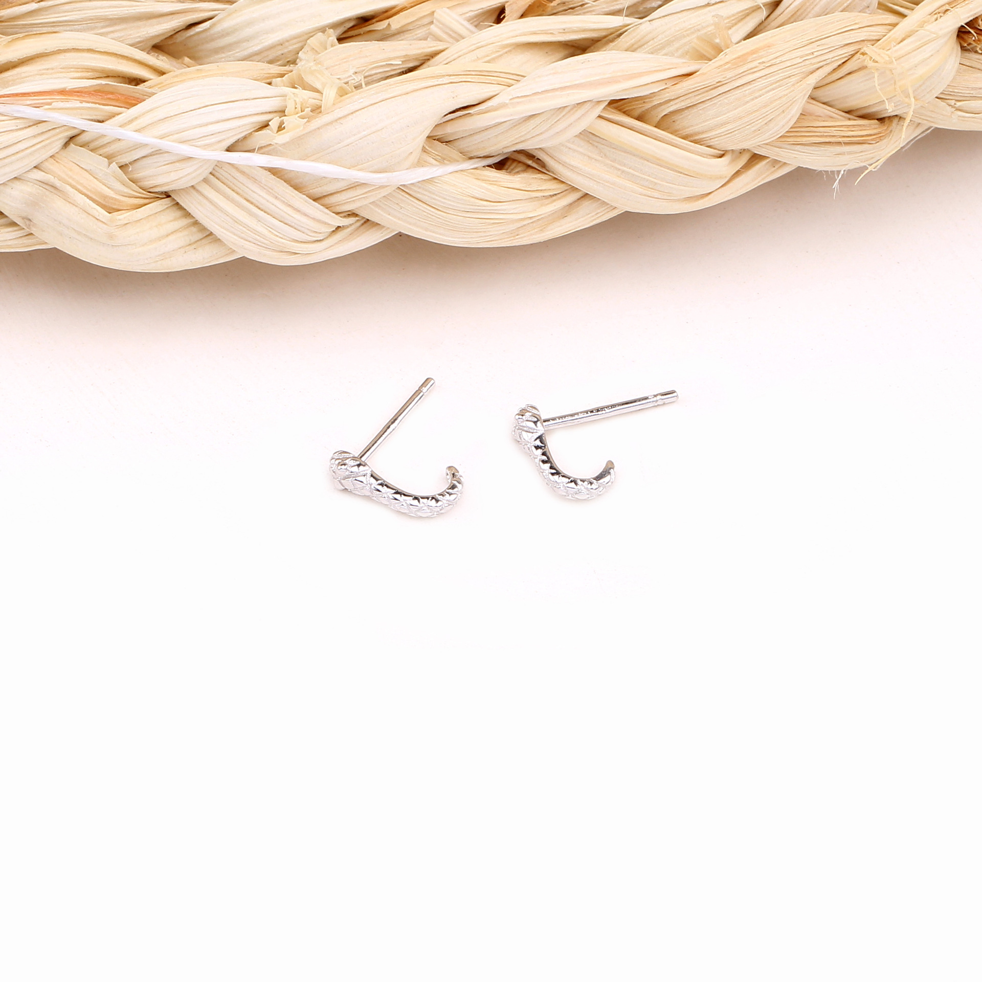 1 Pair Simple Style Snake Plating Sterling Silver Gold Plated Ear Studs display picture 6