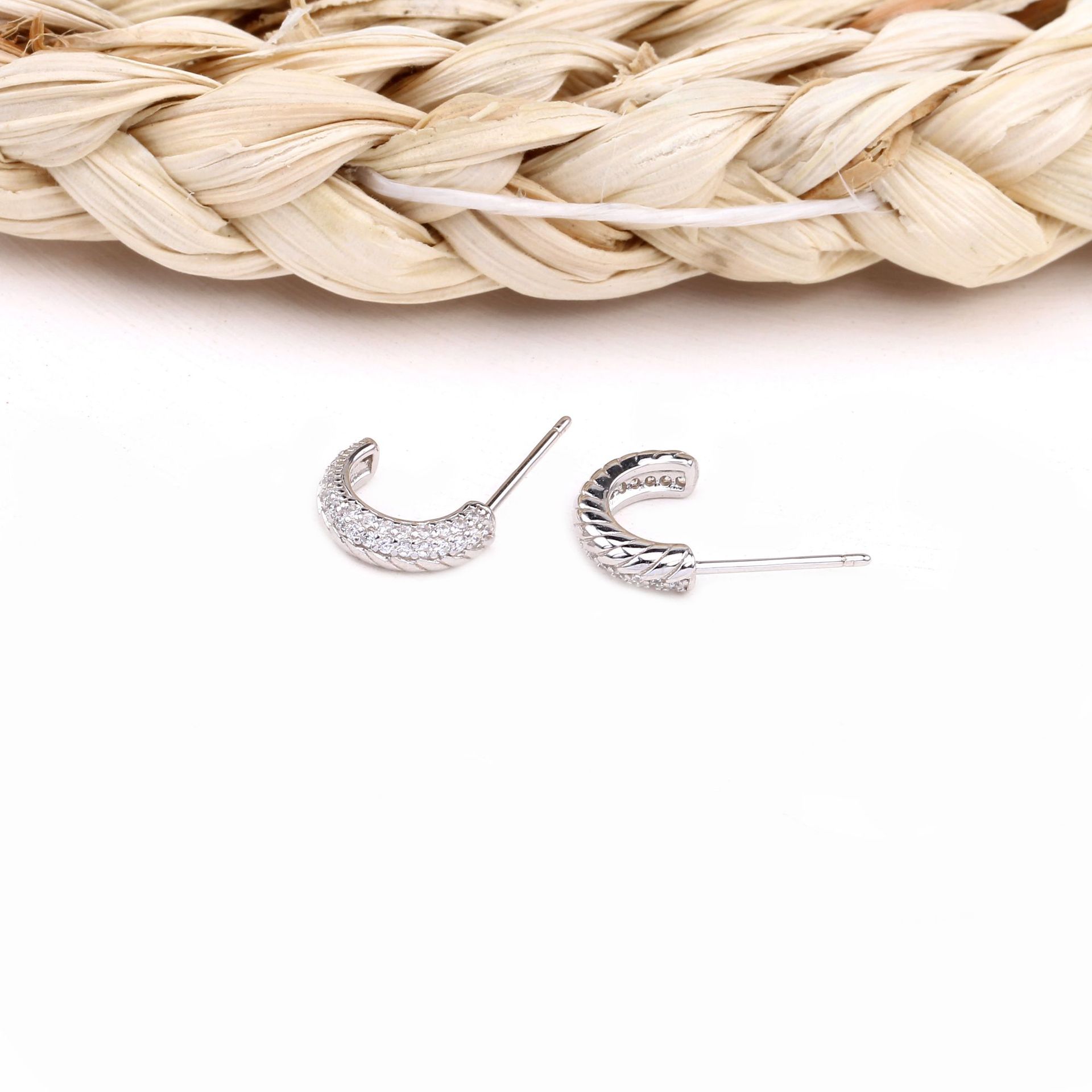 1 Pair Basic C Shape Pleated Sterling Silver Ear Studs display picture 8
