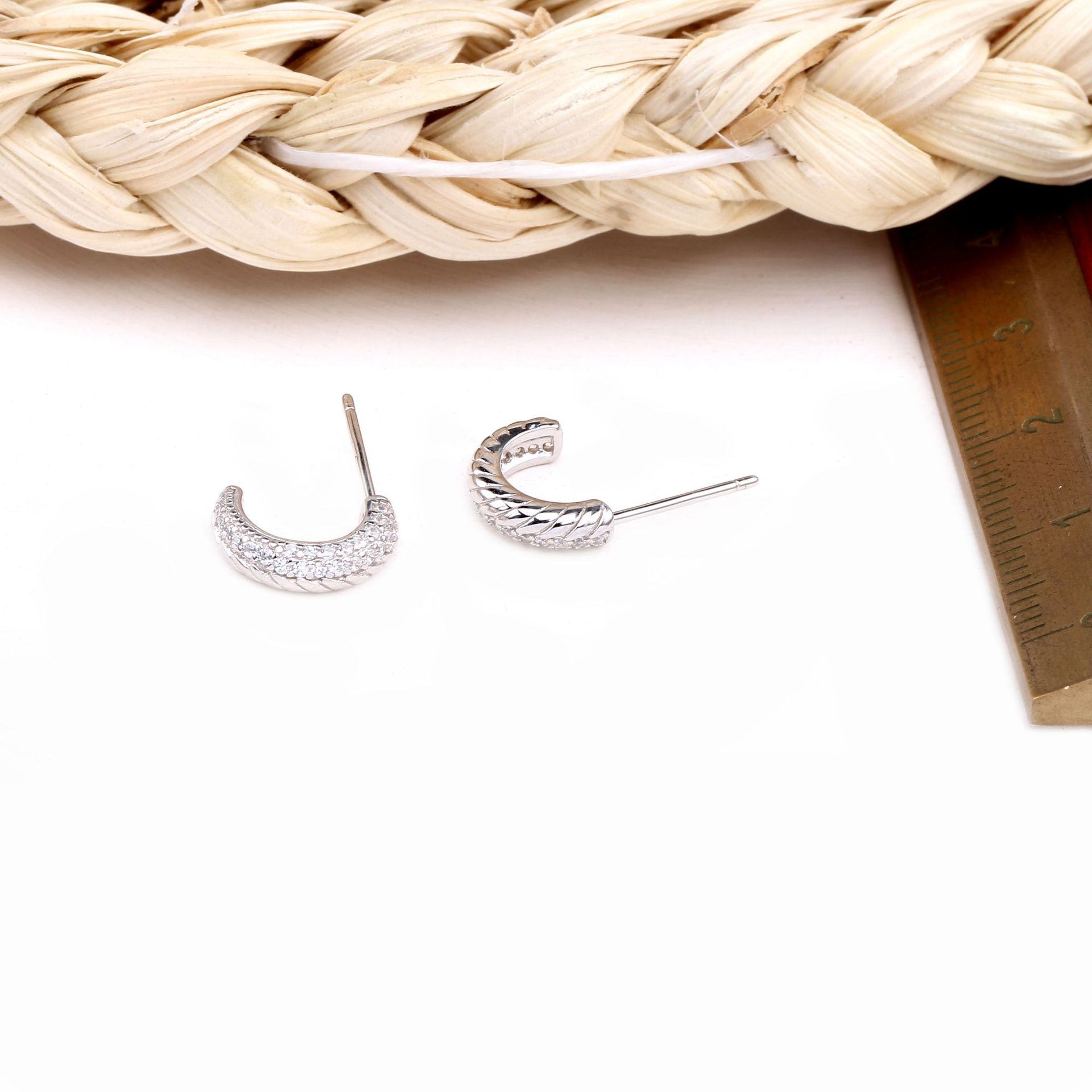 1 Pair Basic C Shape Pleated Sterling Silver Ear Studs display picture 10