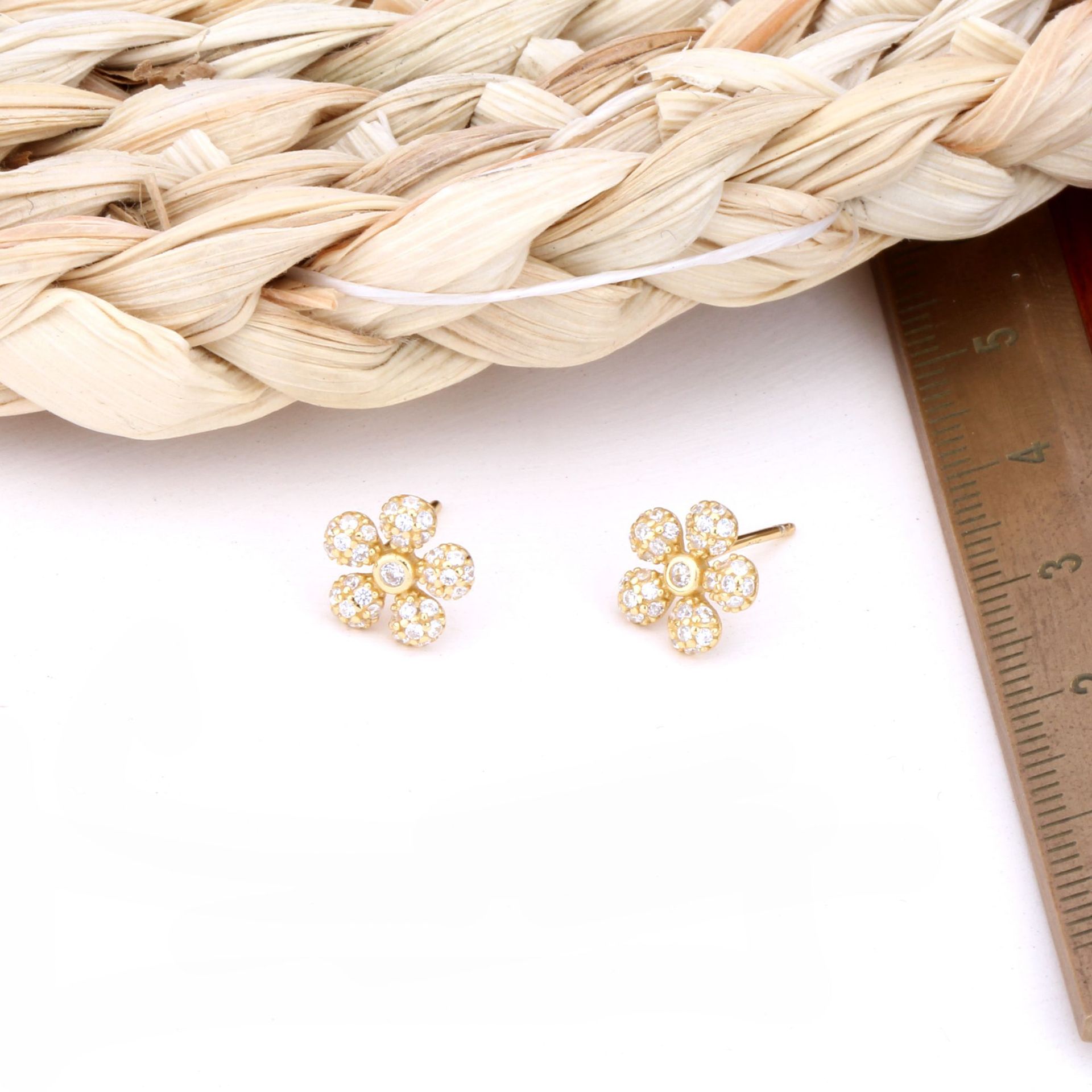 1 Pair Simple Style Flower Plating Inlay Sterling Silver Zircon White Gold Plated Ear Studs display picture 6