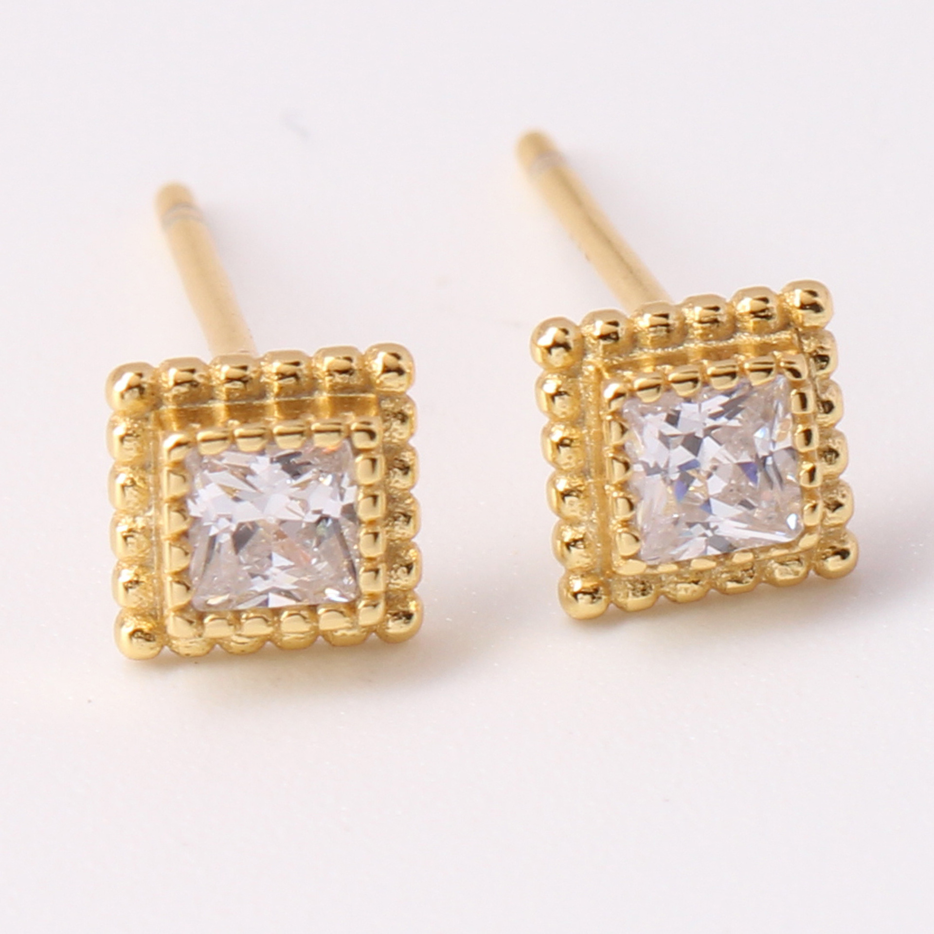 1 Pair Simple Style Square Plating Inlay Sterling Silver Zircon White Gold Plated Ear Studs display picture 1