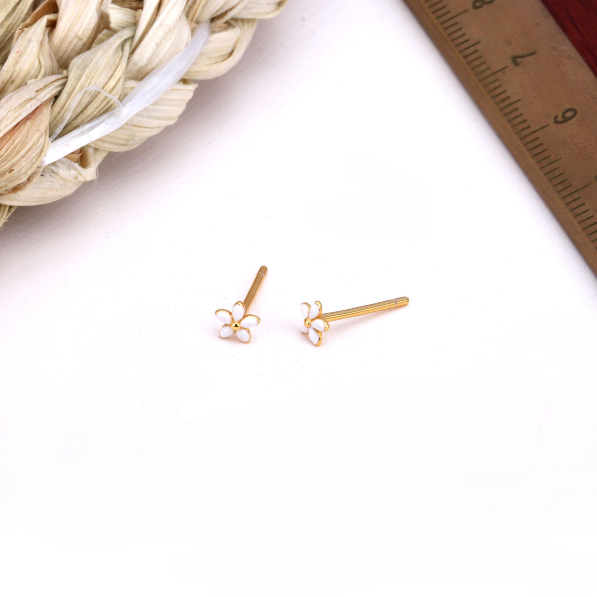 1 Pair Simple Style Flower Epoxy Plating Sterling Silver White Gold Plated Gold Plated Ear Studs display picture 4