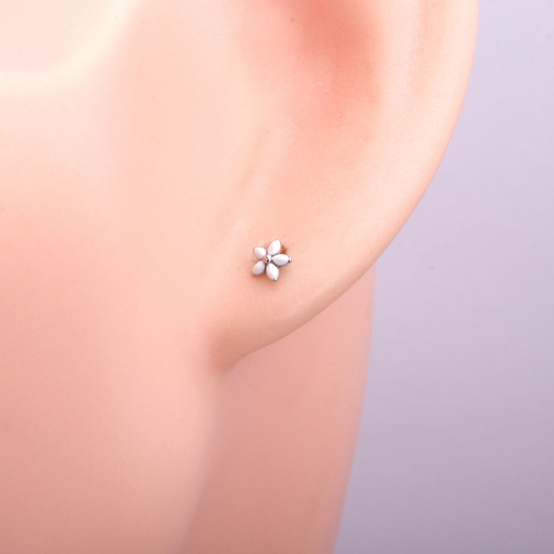 1 Pair Simple Style Flower Epoxy Plating Sterling Silver White Gold Plated Gold Plated Ear Studs display picture 6